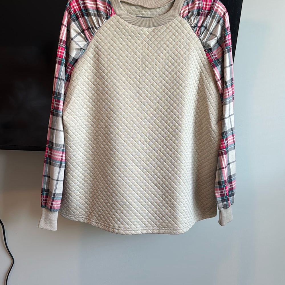 Plaid Sleeve Quilted Long Sleeve Large